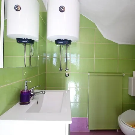 Mit Privatpool Fuer 6 Personen Ca 85 Qm In Valtura, Istrien Suedkueste Von Istrien Valtura